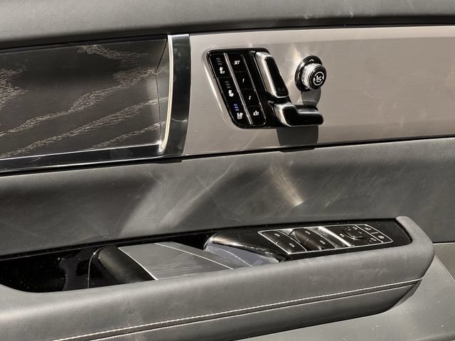 New 2027 Cadillac Vistiq Luxury w/ LPO, Premium Carpet Package AWD/4WD image 19