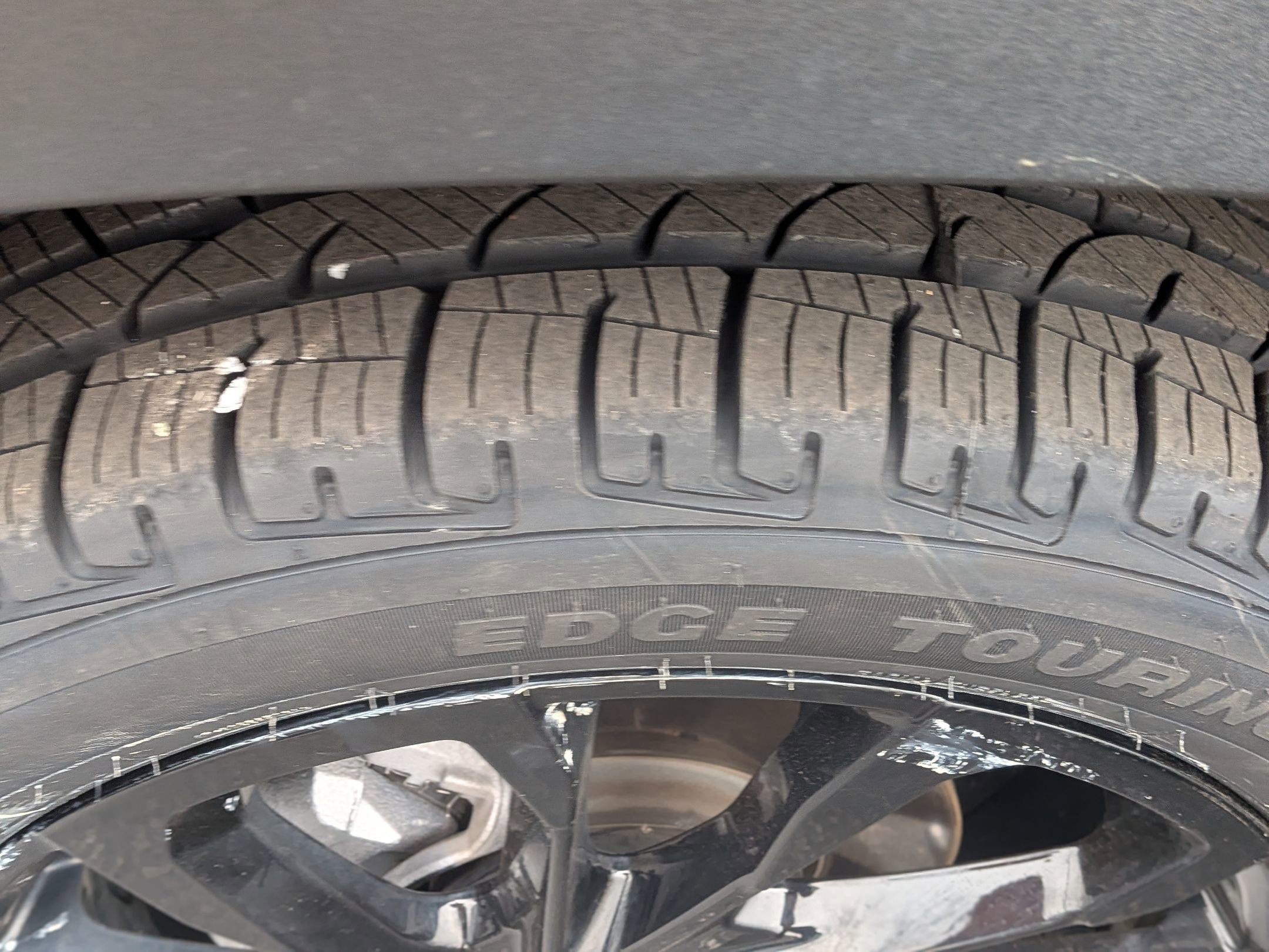 Used 2023 GMC Terrain SLT w/ Infotainment Package II image 13