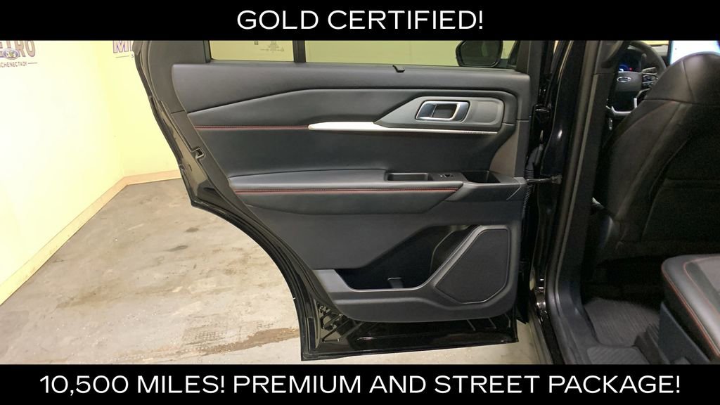 Certified 2025 Ford Explorer ST-Line w/ Premium Package image 25