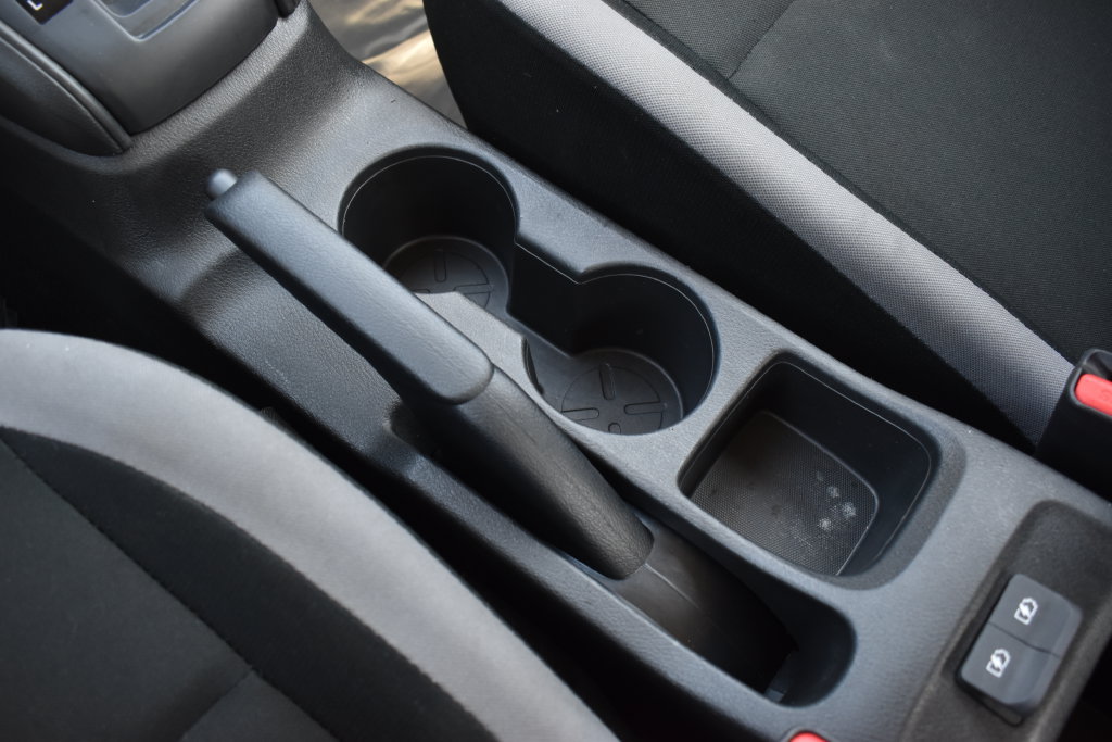 Used 2025 Nissan Versa S FWD image 17