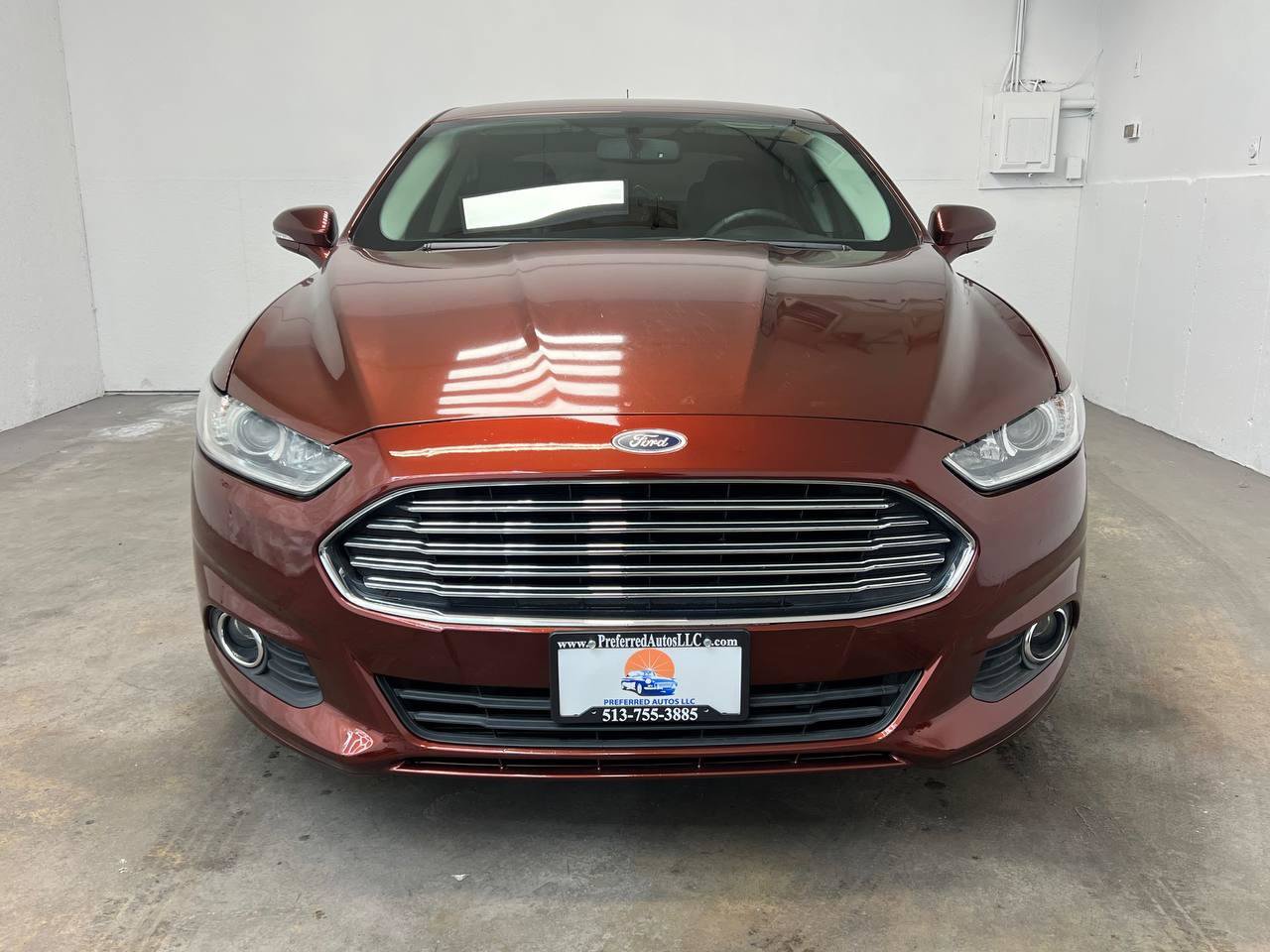 Used 2016 Ford Fusion SE w/ Equipment Group 502A FWD image 2