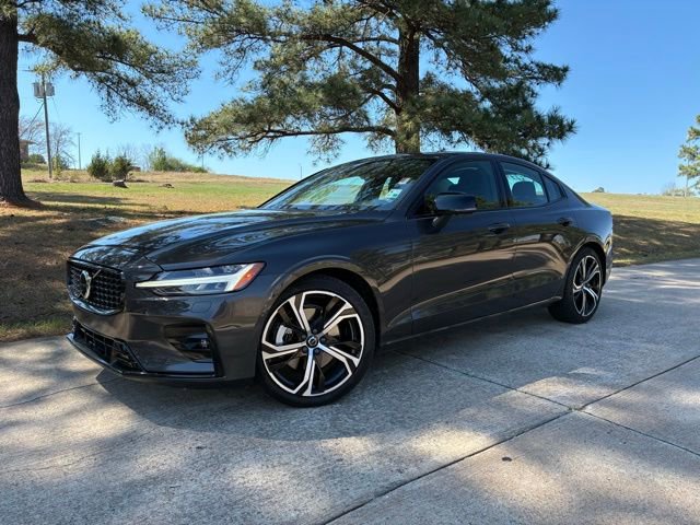 Used 2023 Volvo S60 B5 Plus w/ Climate Package image 15