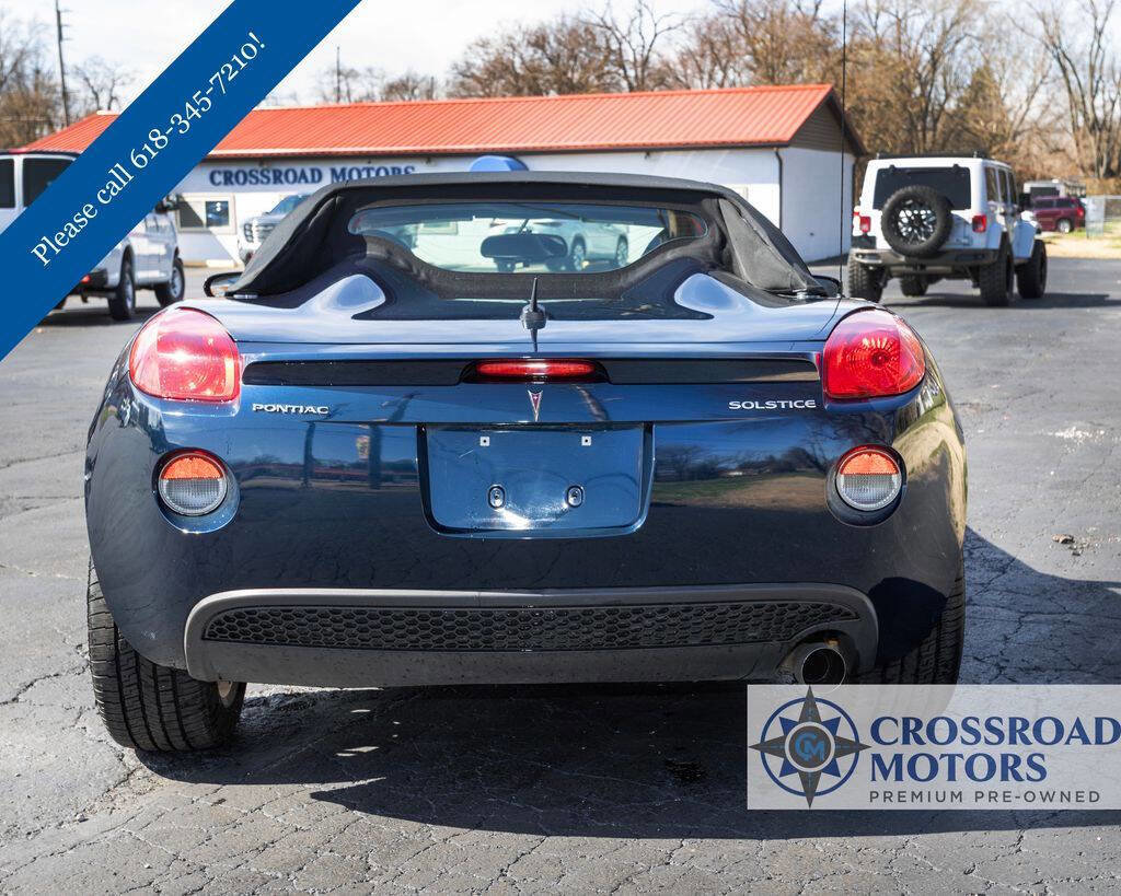 Used 2008 Pontiac Solstice Convertible w/ Premium Package image 3