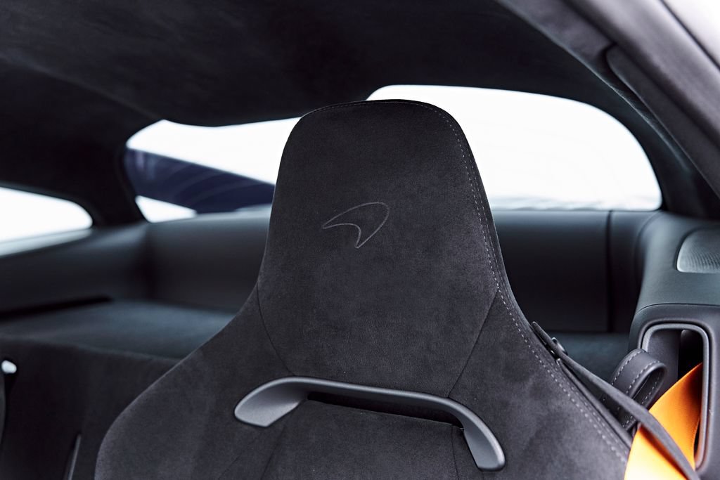 Used 2026 McLaren Artura RWD image 64