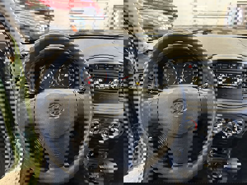 Used 2010 Hyundai Accent GS image 20