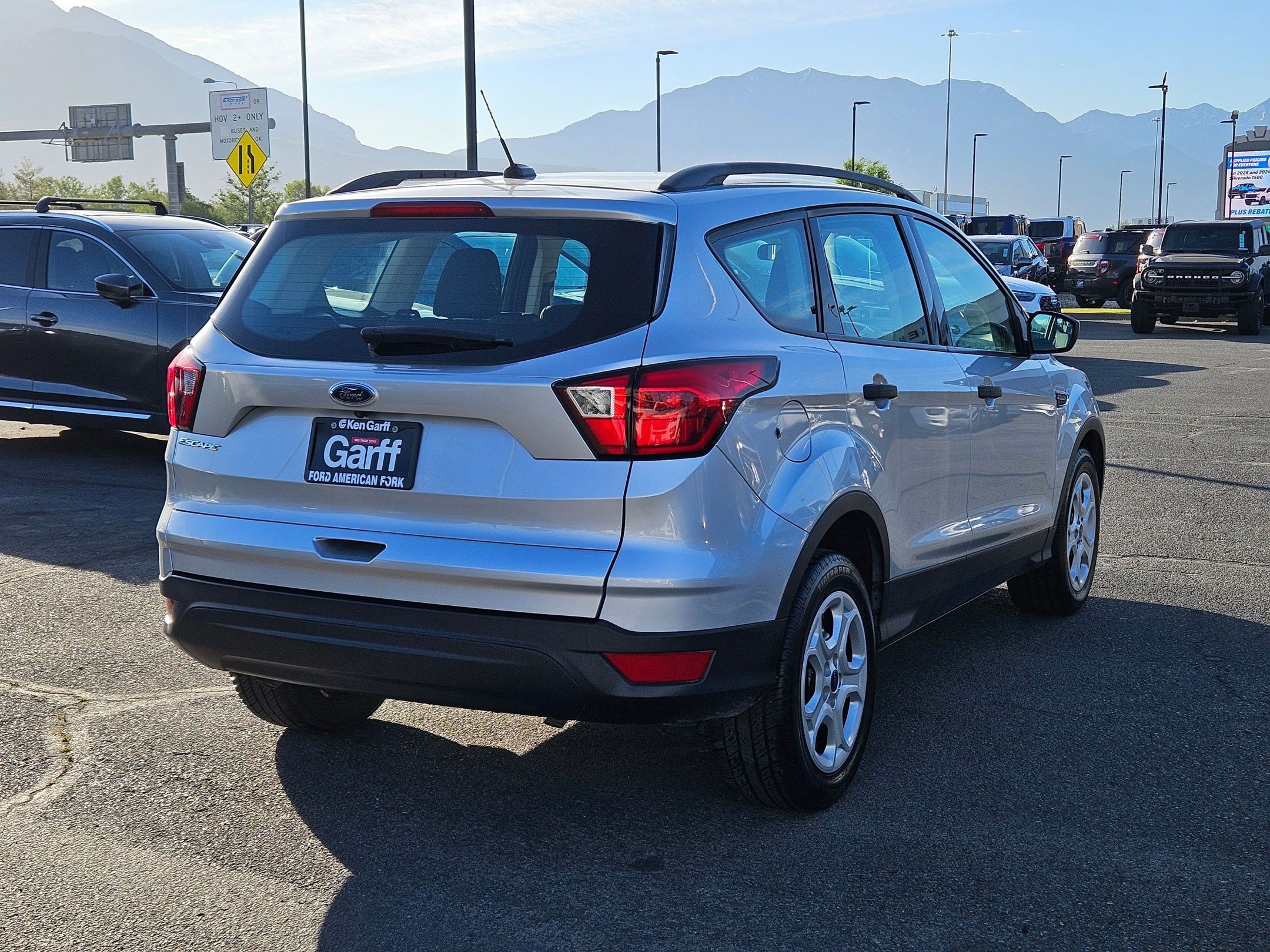 Used 2019 Ford Escape S FWD image 3