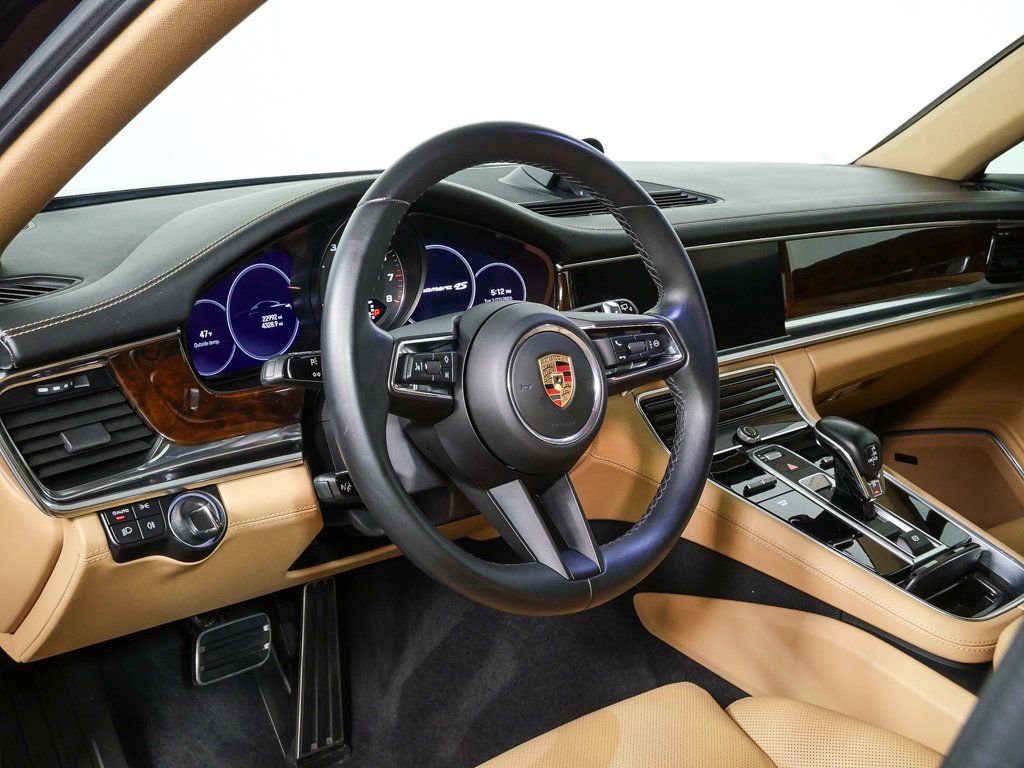 Certified 2023 Porsche Panamera 4S w/ Premium Package image 4