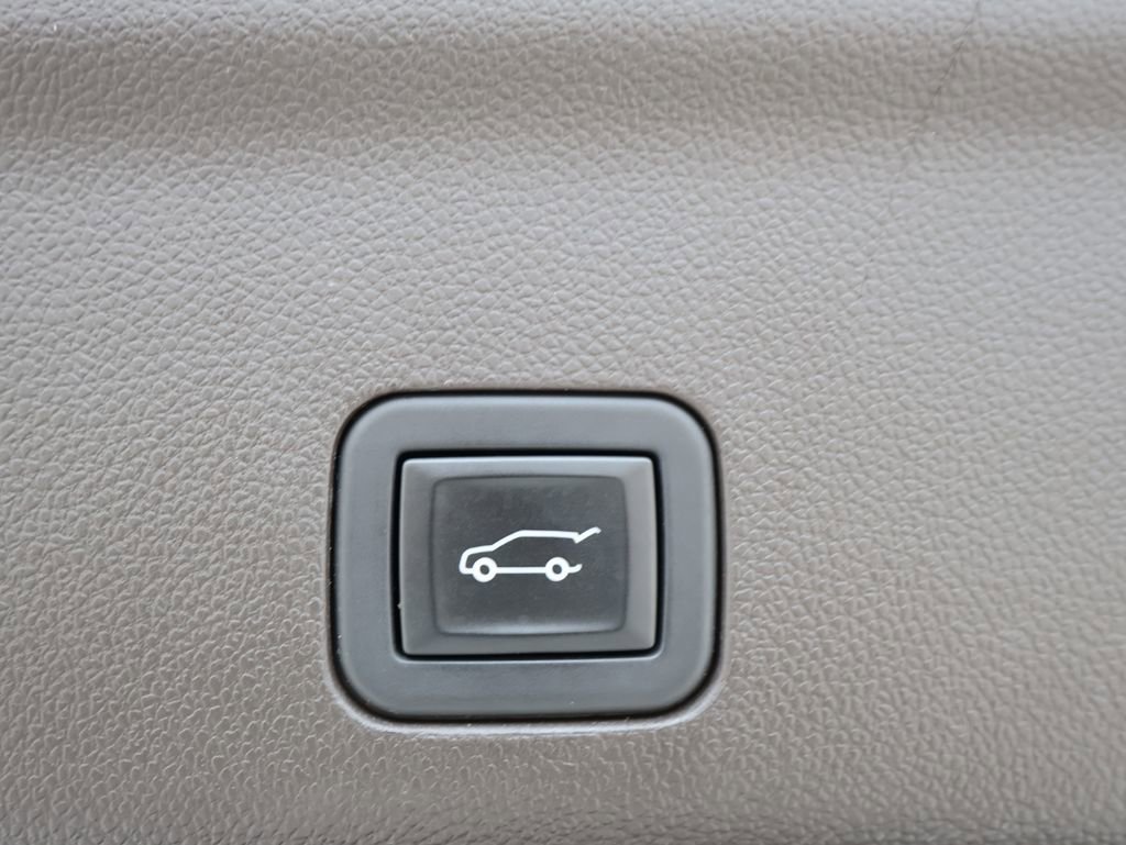 Used 2023 GMC Yukon XL Denali w/ Max Trailering Package AWD/4WD image 34