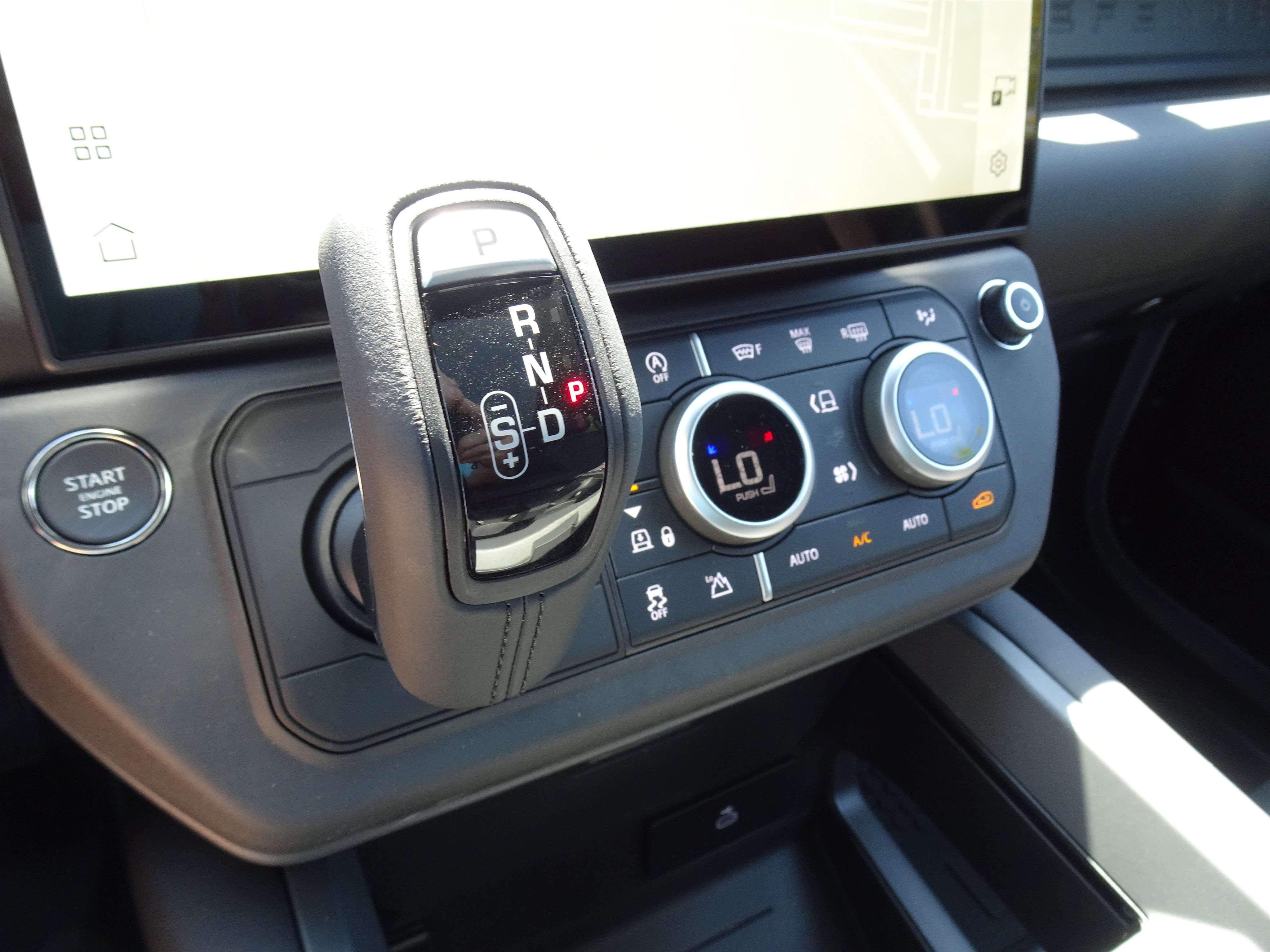 New 2026 Land Rover Defender 110 S AWD/4WD image 21