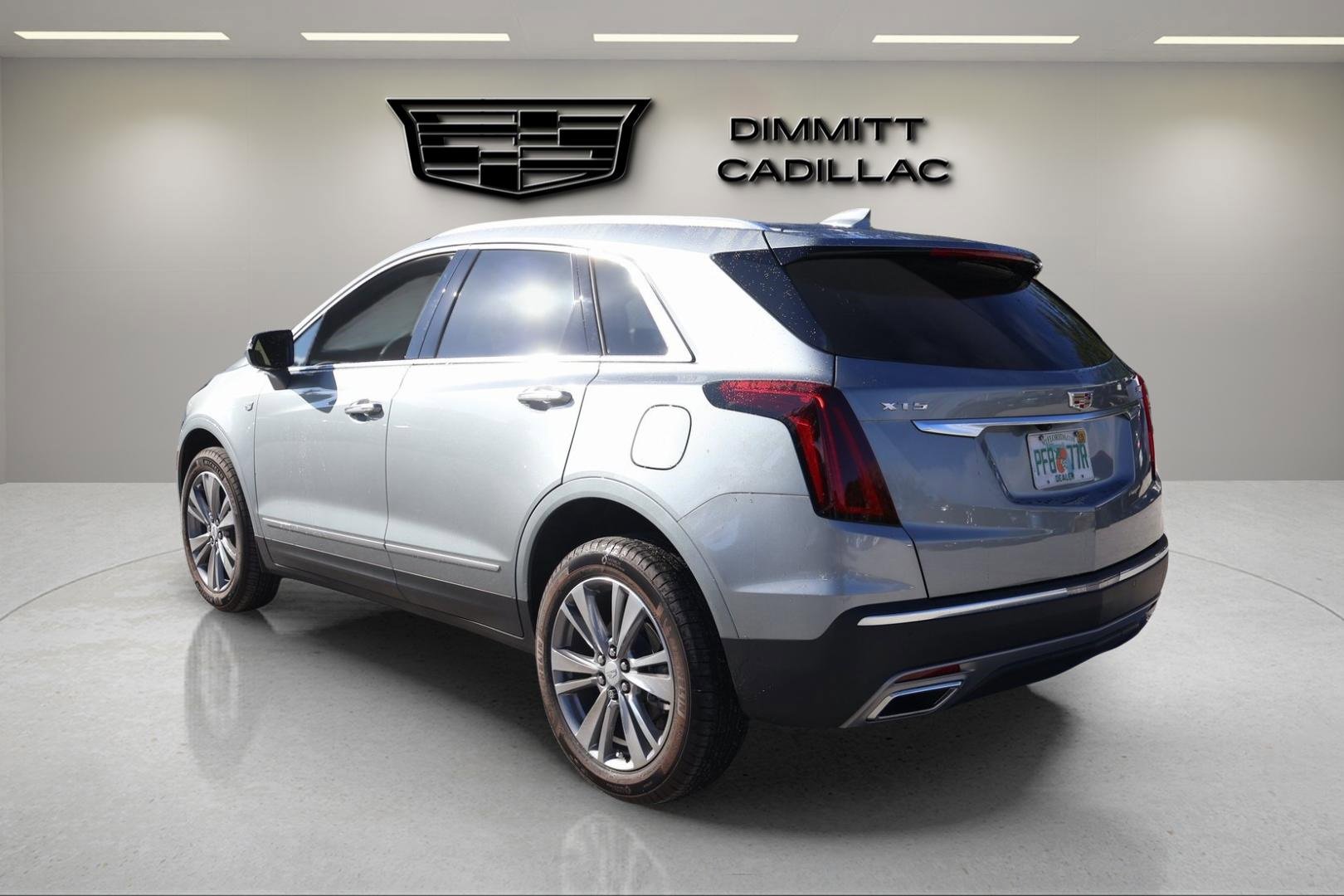 New 2025 Cadillac XT5 Premium Luxury image 3