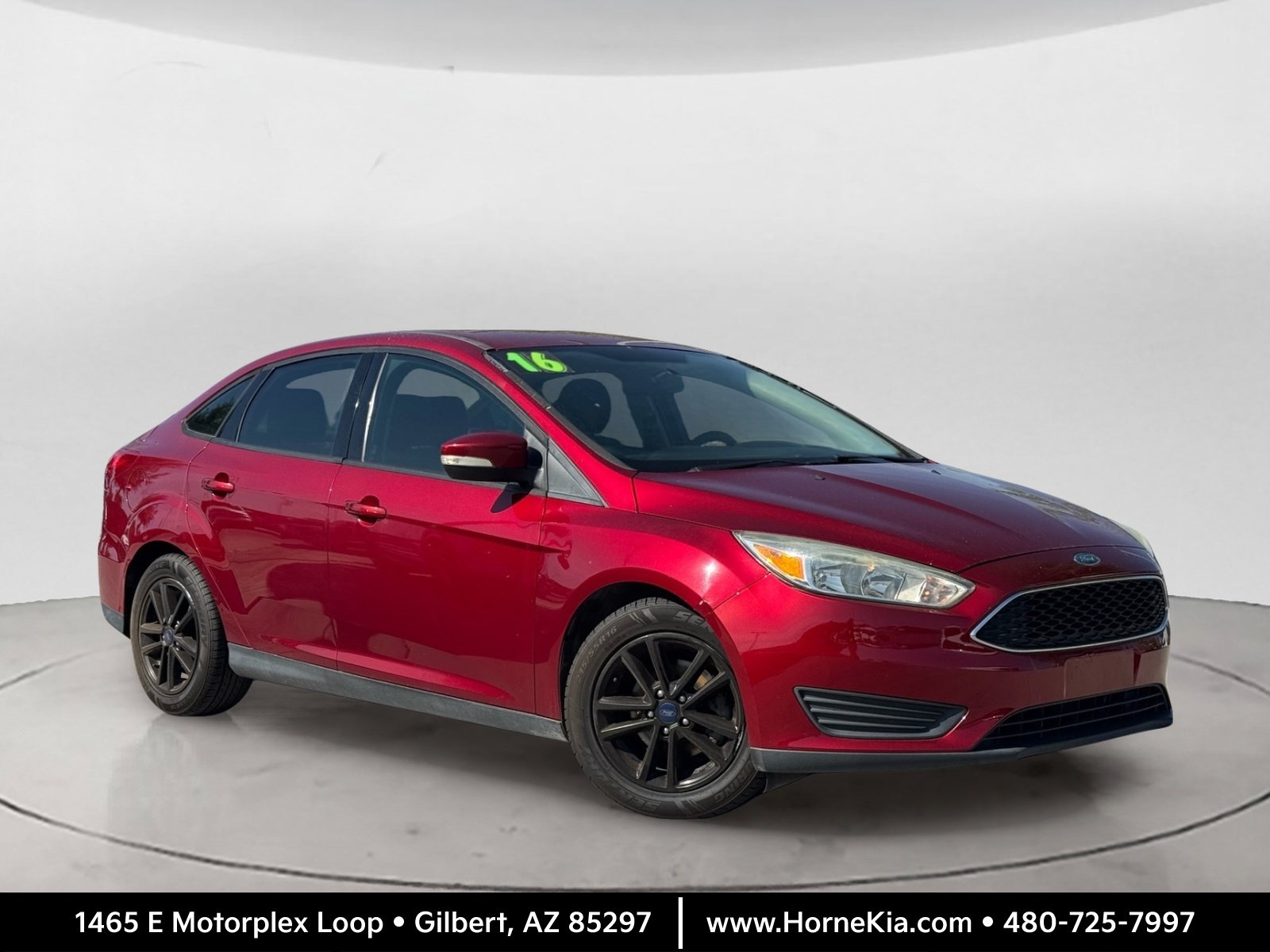 Used 2016 Ford Focus SE FWD image 1