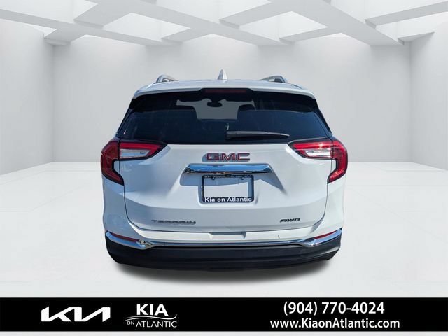 Used 2024 GMC Terrain SLT AWD/4WD image 4