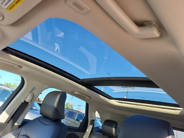 Certified 2024 Ford Edge SEL w/ Convenience Package AWD/4WD image 12