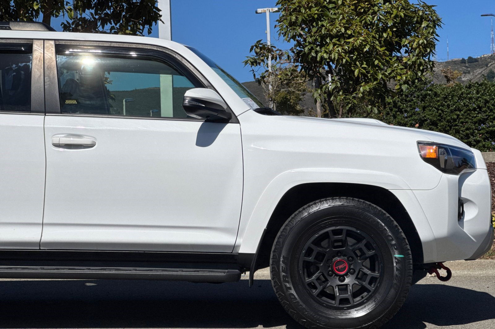 Used 2022 Toyota 4Runner TRD Off-Road Premium w/ TRD Black Wheel Package (TMS) AWD/4WD image 35