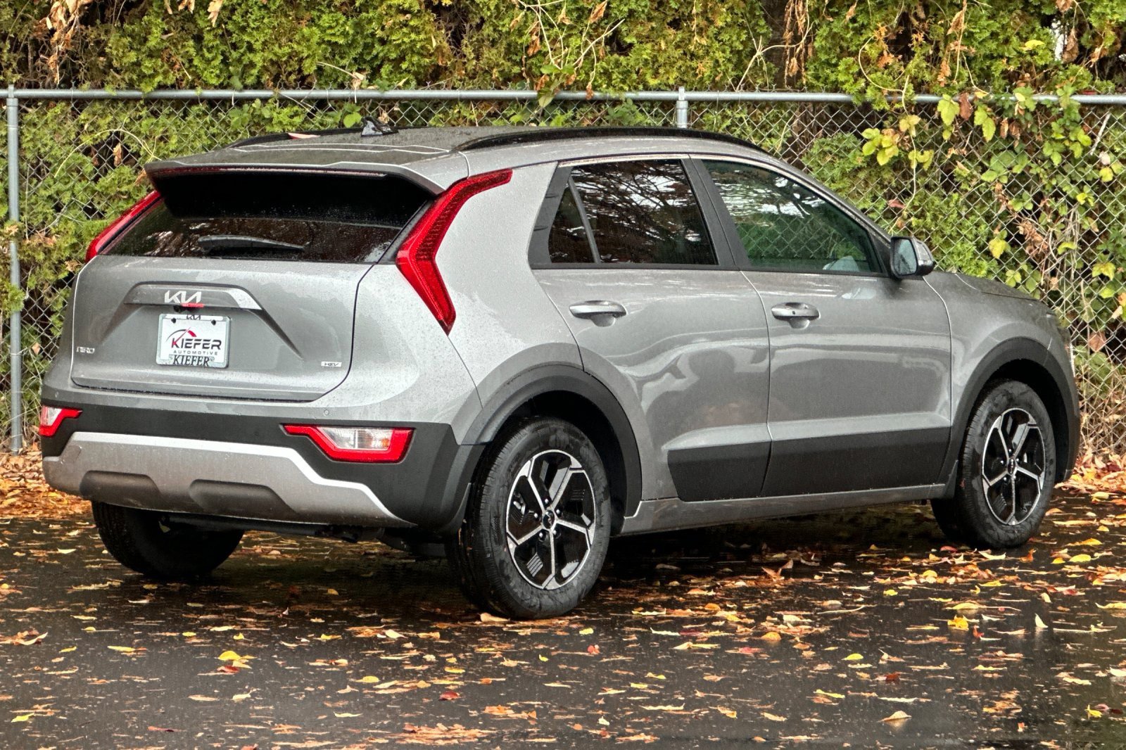 New 2025 Kia Niro EX image 3