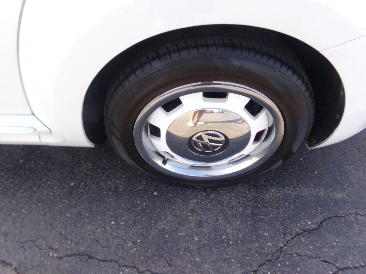 Used 2015 Volkswagen Beetle 1.8T Classic image 23