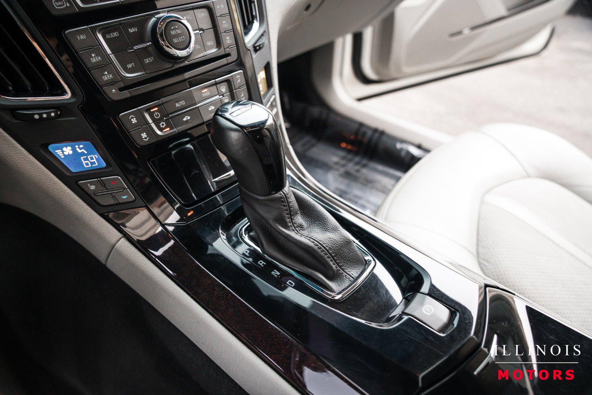 Used 2011 Cadillac CTS V w/ Wood Trim Package RWD image 27