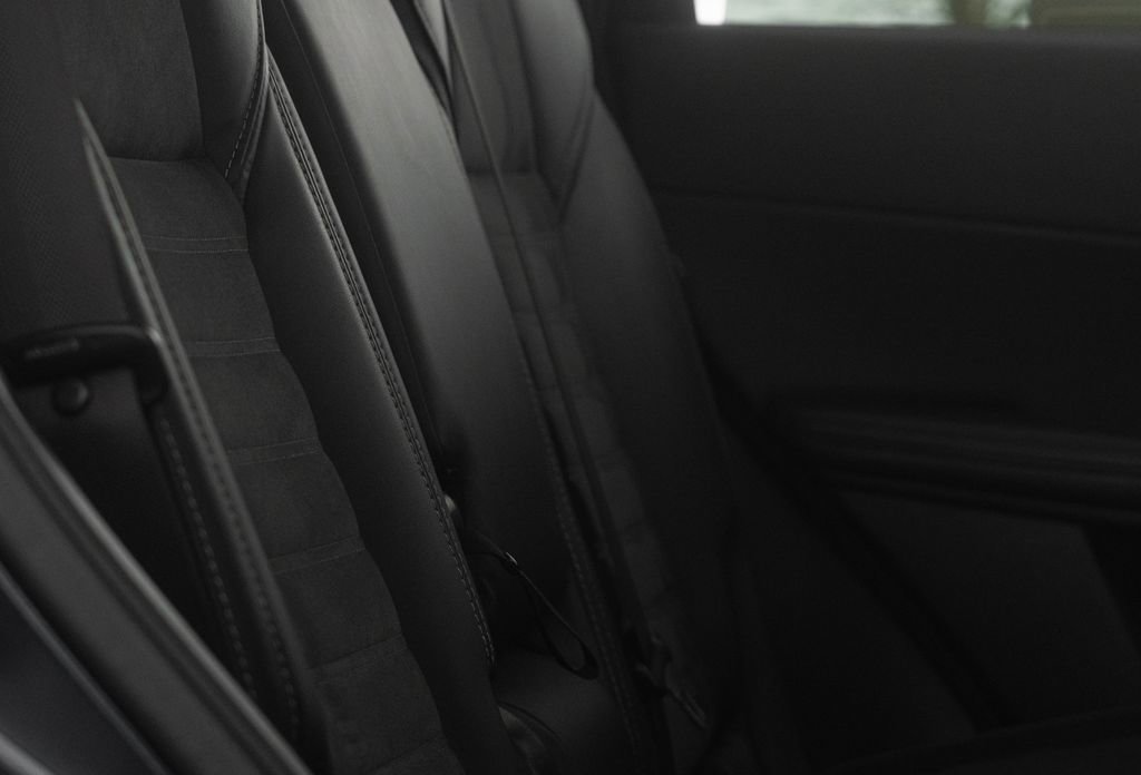 Used 2024 Mitsubishi Outlander SE Black Edition image 48