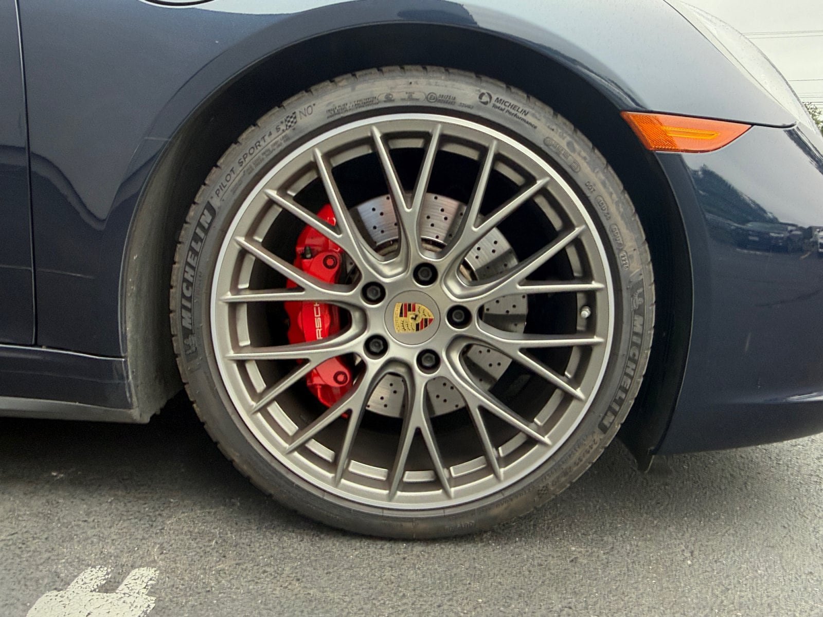 Certified 2019 Porsche 911 Carrera 4S AWD/4WD image 8