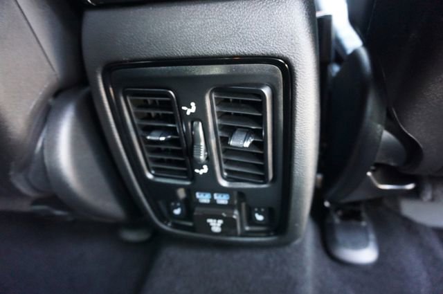 Used 2021 Dodge Durango SRT Hellcat w/ Technology Group AWD/4WD image 19