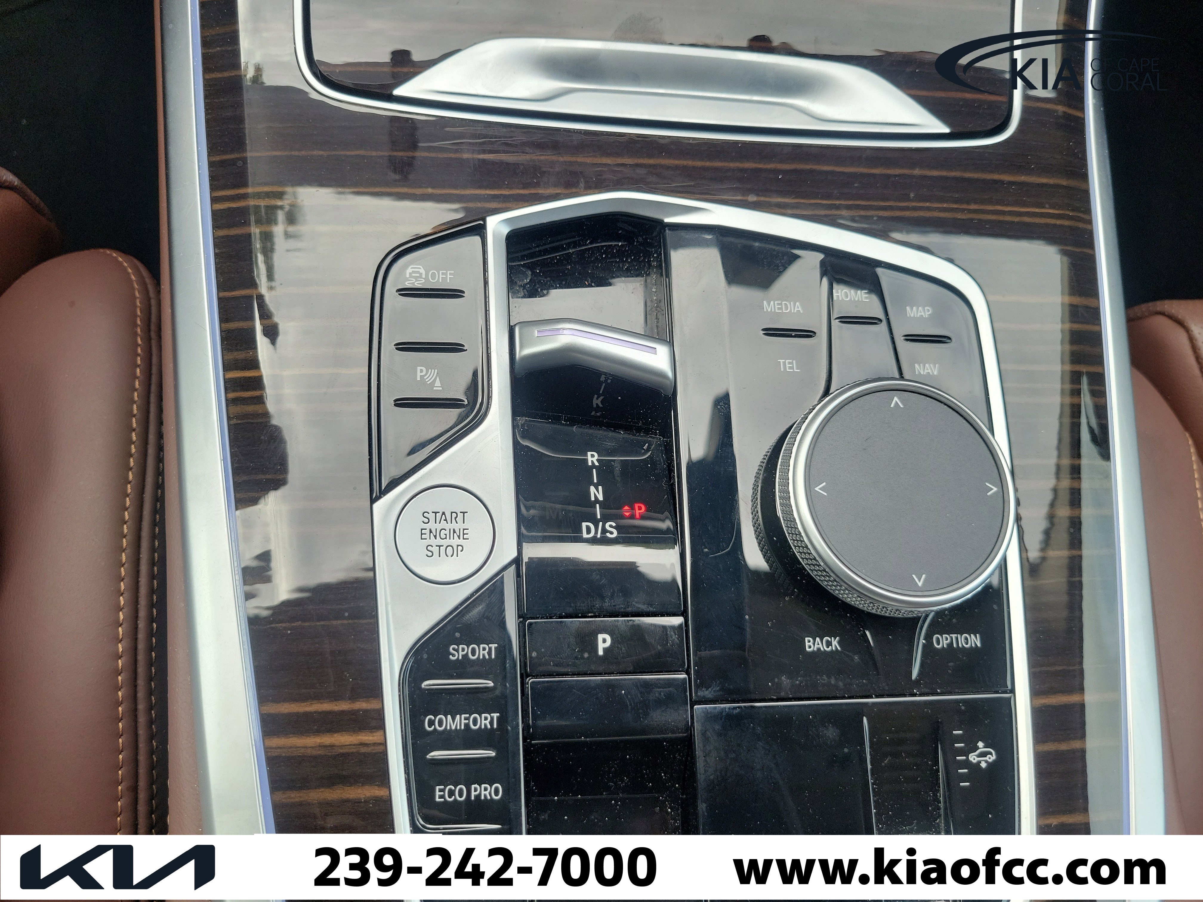 Used 2026 BMW X7 xDrive40i AWD/4WD image 31