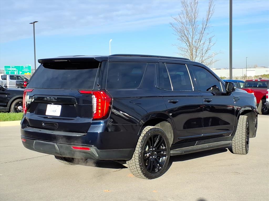 Used 2021 GMC Yukon SLT w/ SLT Luxury Plus Package image 3