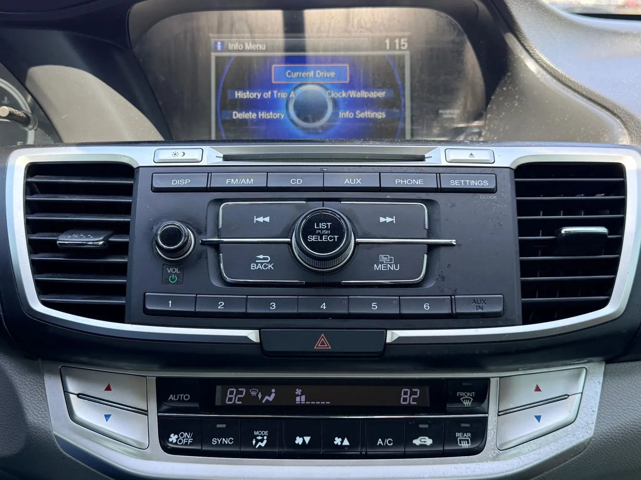 Used 2015 Honda Accord LX image 25