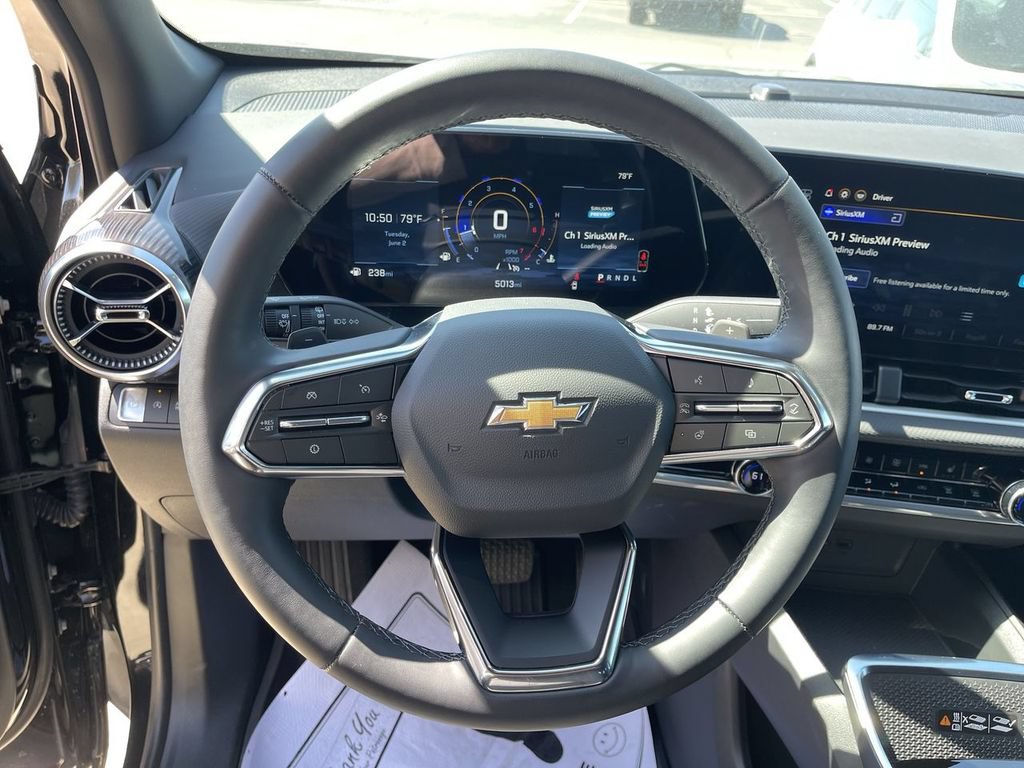 New 2026 Chevrolet Equinox LT w/ Convenience Package II FWD image 12