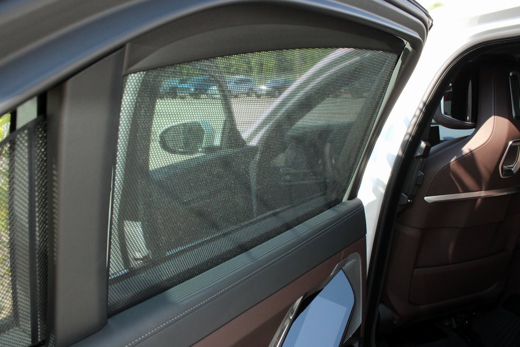 Used 2025 BMW 740i image 29