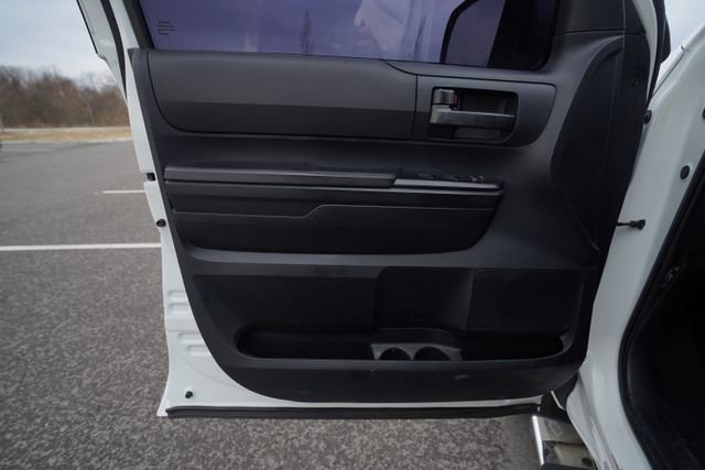 Used 2014 Toyota Tundra SR image 13