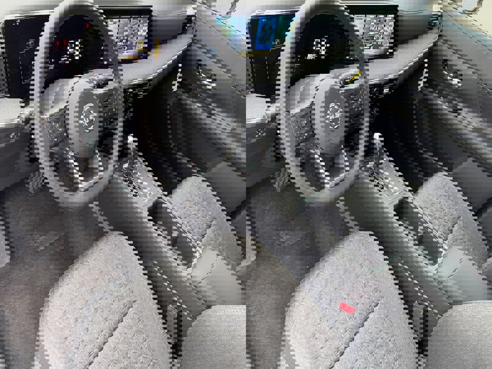 New 2026 Nissan Kicks SV image 18