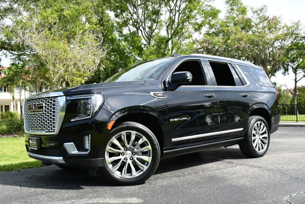 Used 2021 GMC Yukon Denali w/ Denali Premium Package image 28