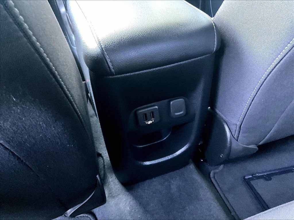 Used 2020 GMC Canyon SLE w/ Elevation Edition AWD/4WD image 27
