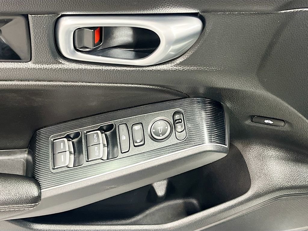 Used 2023 Honda Civic Touring image 18