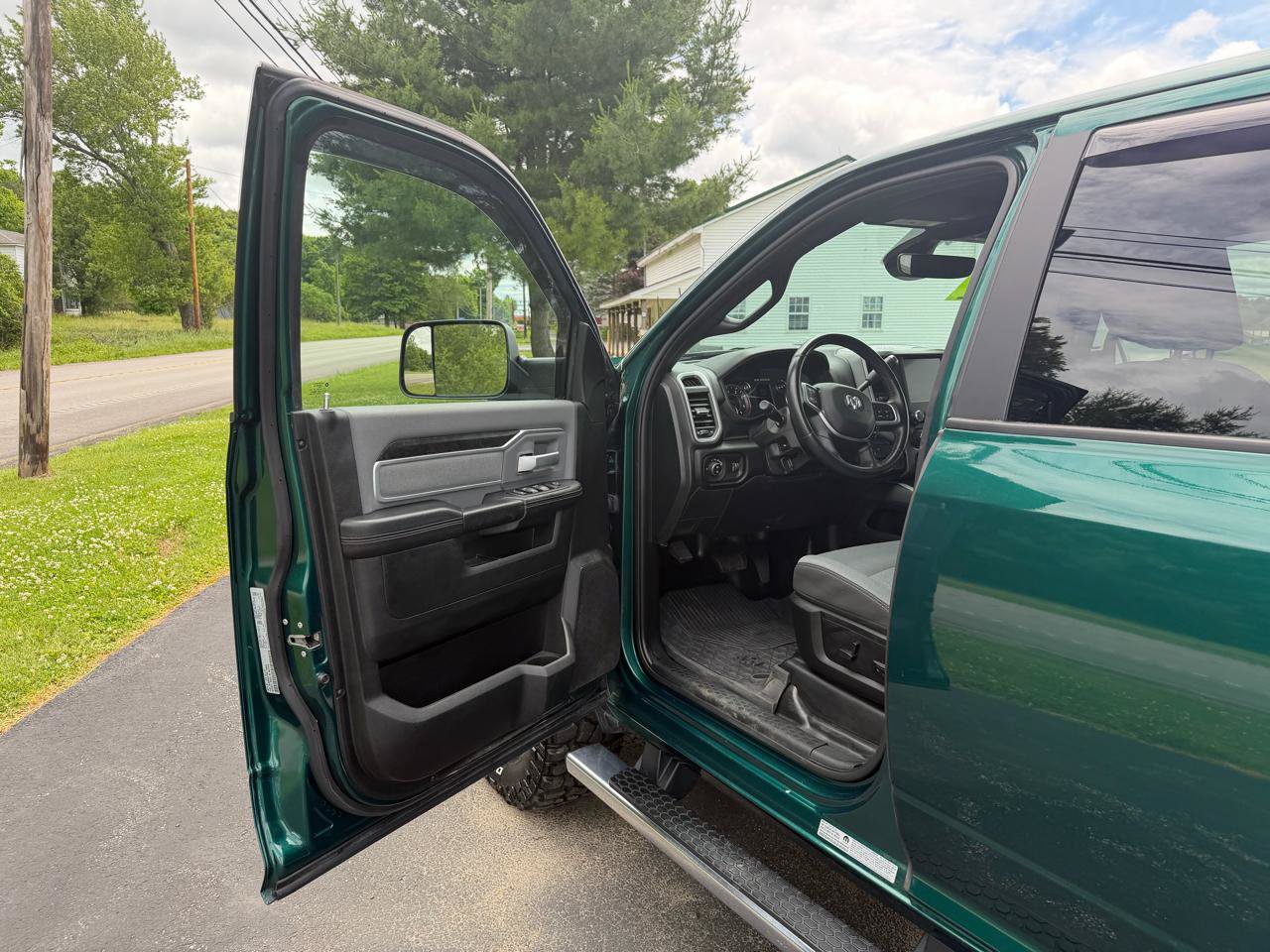 Used 2022 RAM 3500 Big Horn w/ Level A Equipment Group AWD/4WD image 23