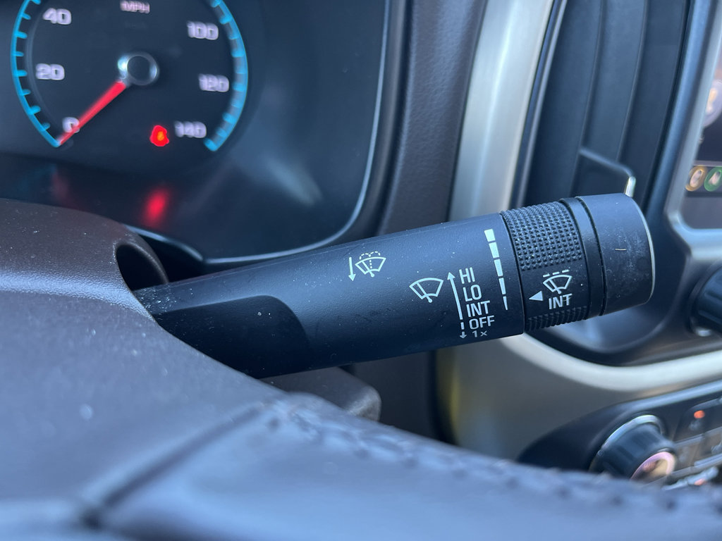 Used 2022 GMC Canyon Denali image 15