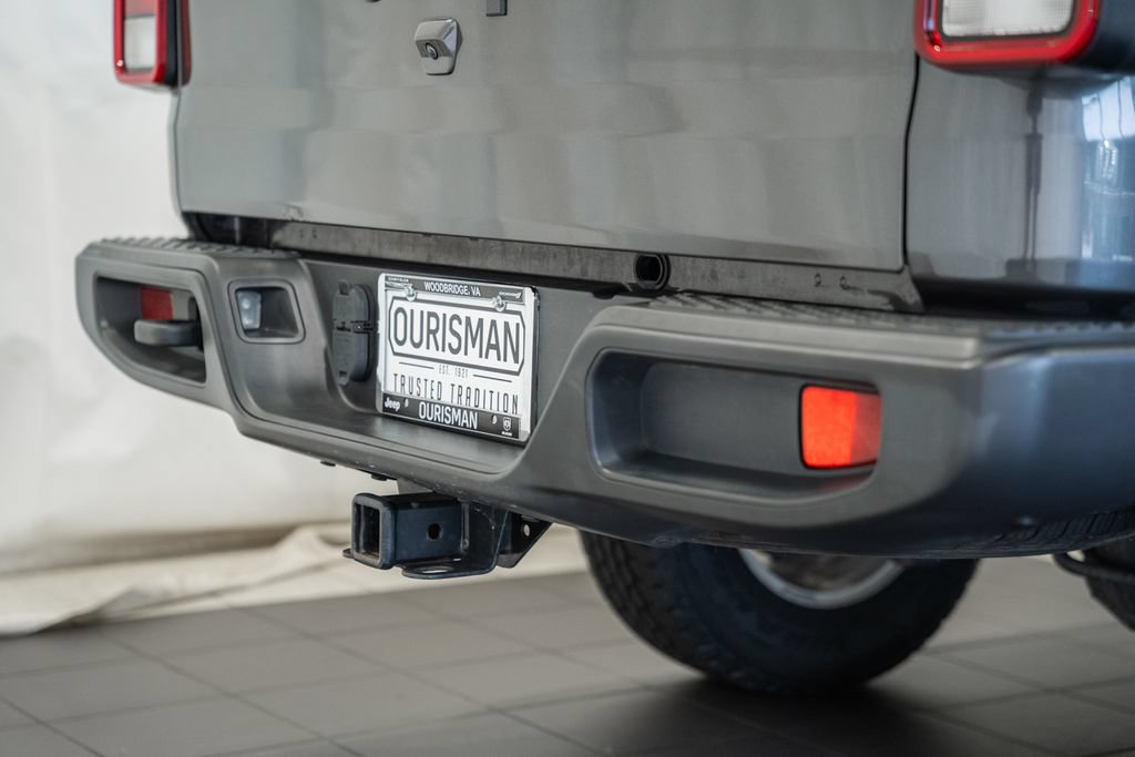 Certified 2022 Jeep Gladiator Sport AWD/4WD image 7
