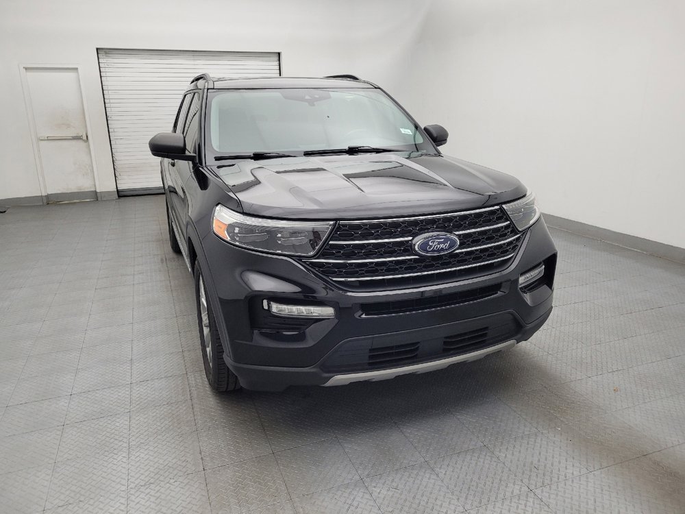 Used 2020 Ford Explorer XLT w/ Equipment Group 202A AWD/4WD image 14