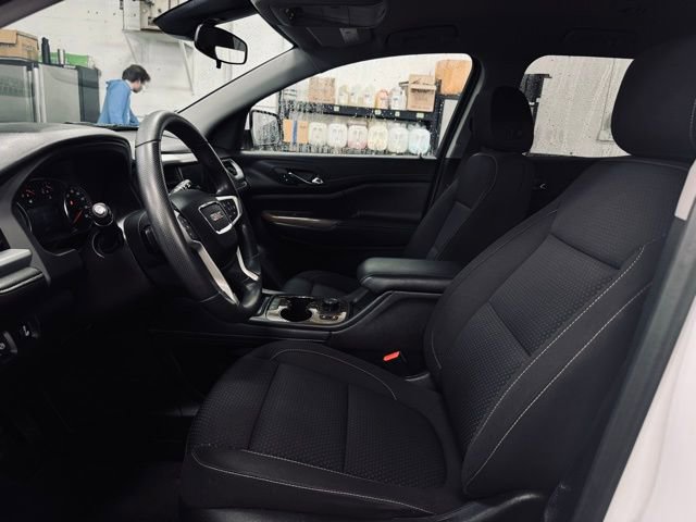 Used 2023 GMC Acadia SLE w/ Driver Convenience Package image 17