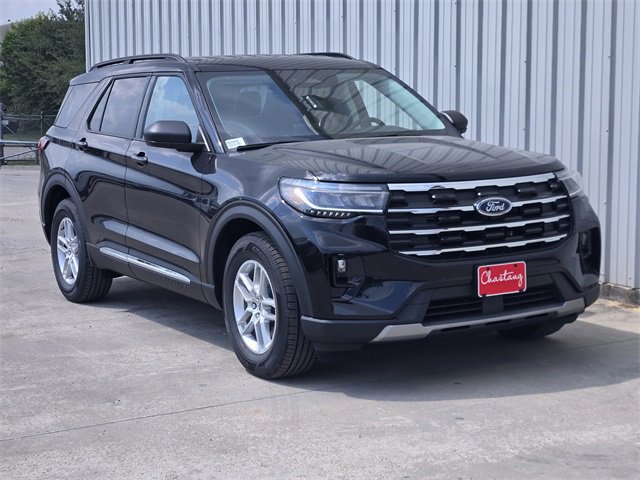 New 2025 Ford Explorer Active w/ Active Comfort Package image 2
