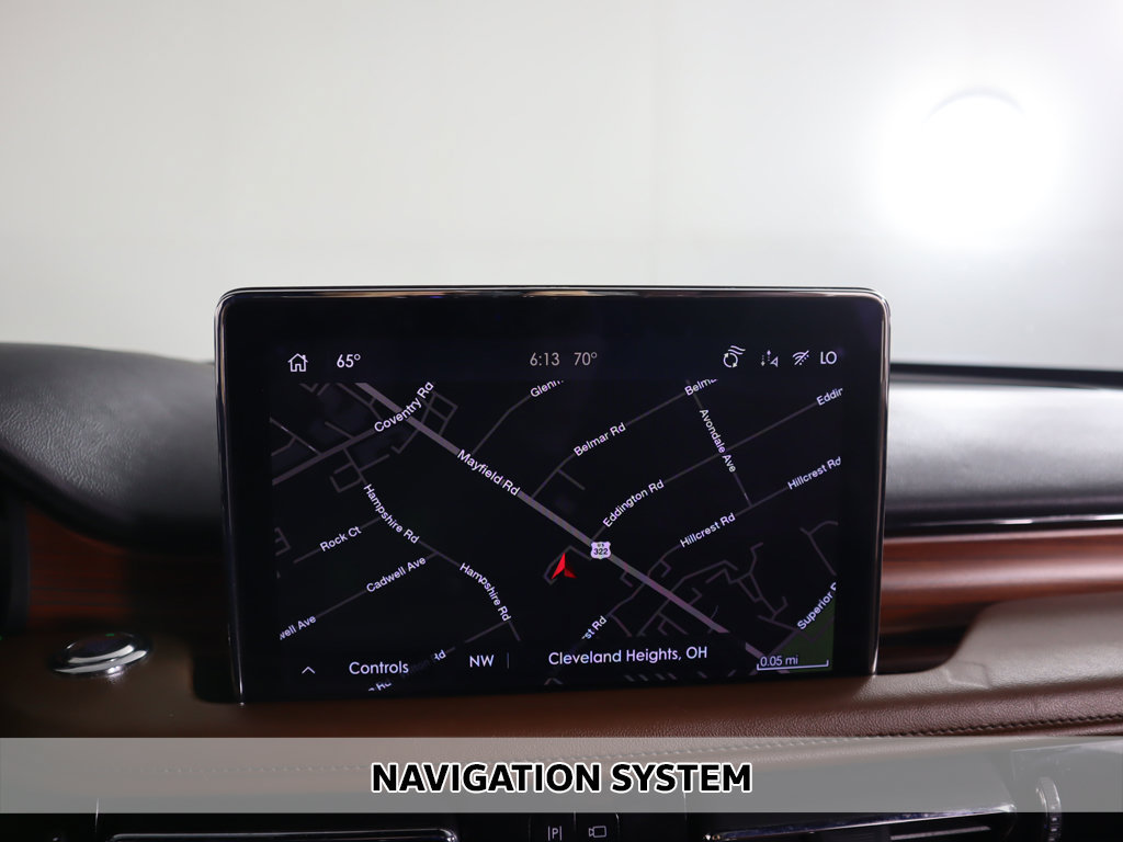 Used 2023 Lincoln Aviator Grand Touring w/ Equipment Group 301A AWD/4WD image 3