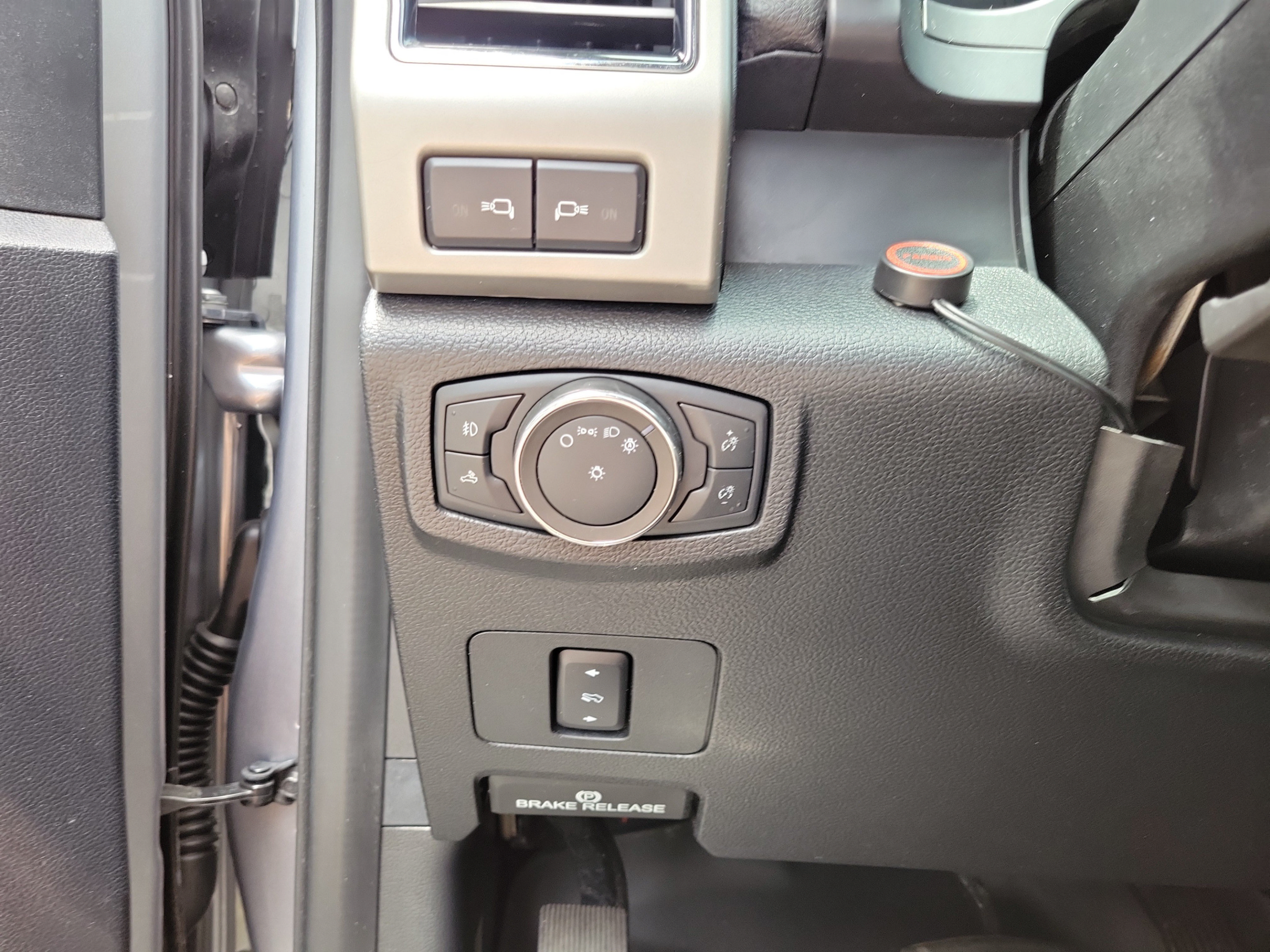 Used 2020 Ford F250 Lariat w/ Lariat Value Package AWD/4WD image 19