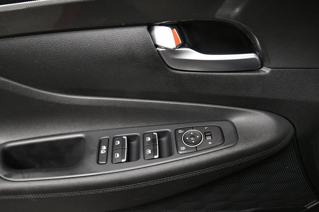 Used 2023 Hyundai Santa Fe SEL AWD/4WD image 12