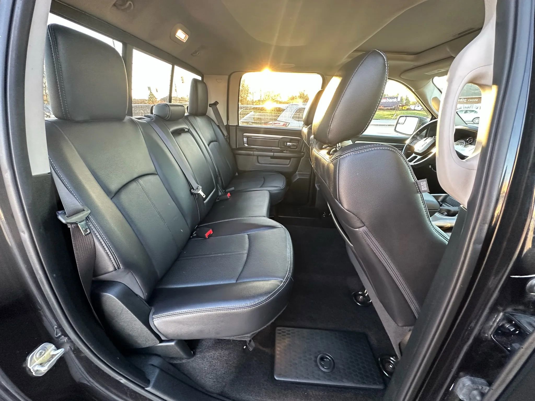 Used 2018 RAM 1500 Sport w/ Sport Premium Group image 32