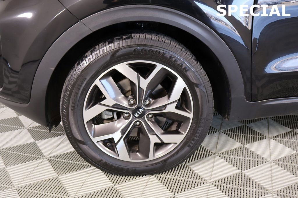 Used 2022 Kia Sportage EX image 17