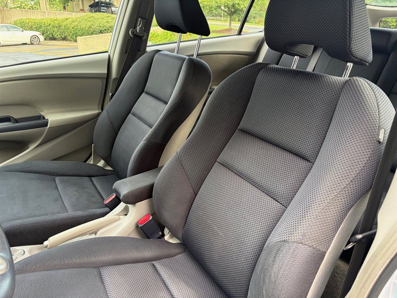 Used 2010 Honda Insight EX image 36