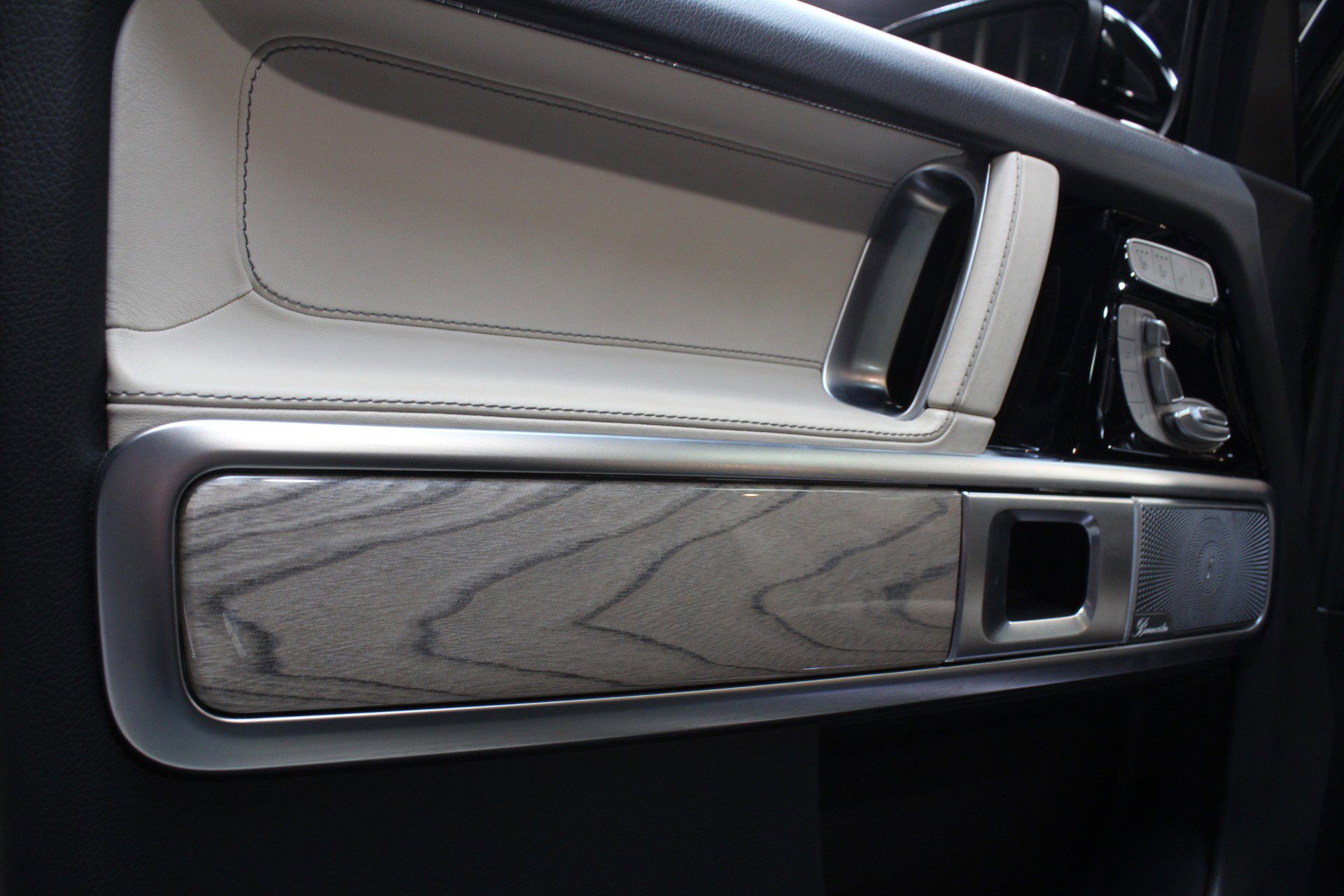 Used 2022 Mercedes-Benz G 550 w/ Exclusive Interior Package image 80