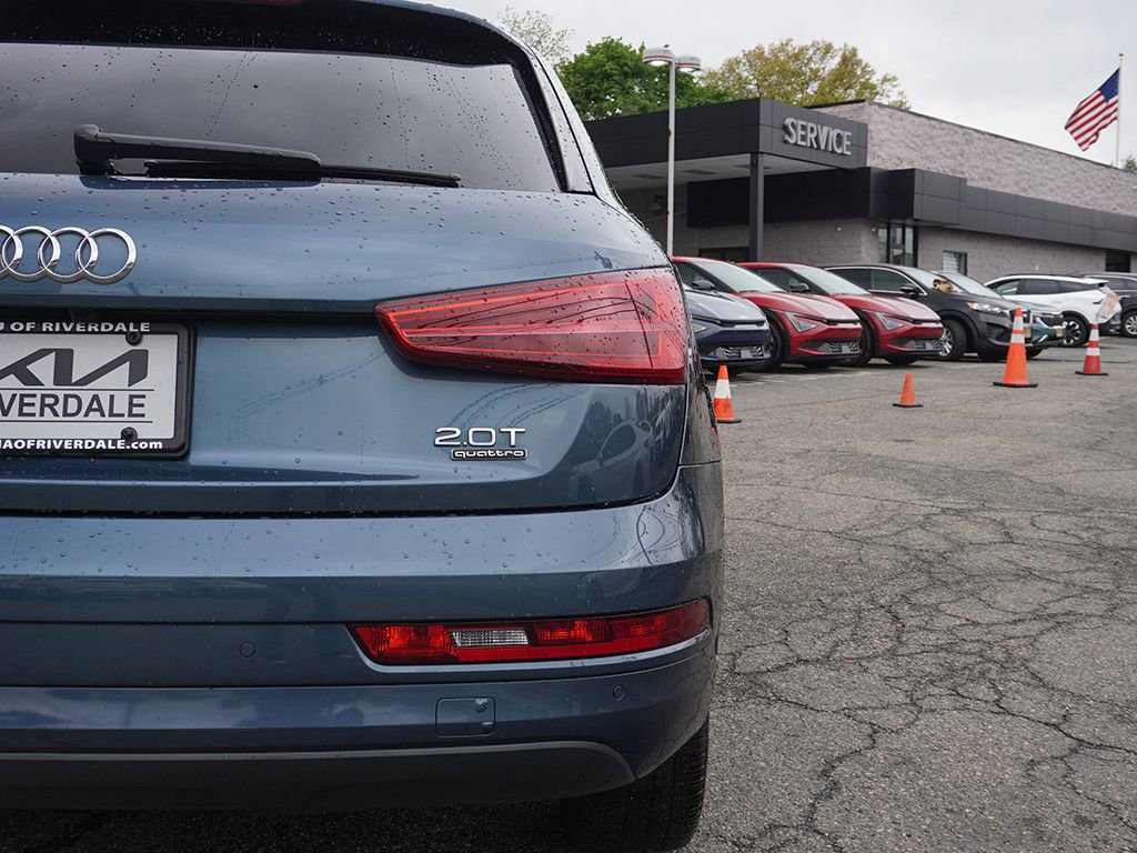 Used 2018 Audi Q3 2.0T Premium Plus w/ Premium Plus Package AWD/4WD image 16