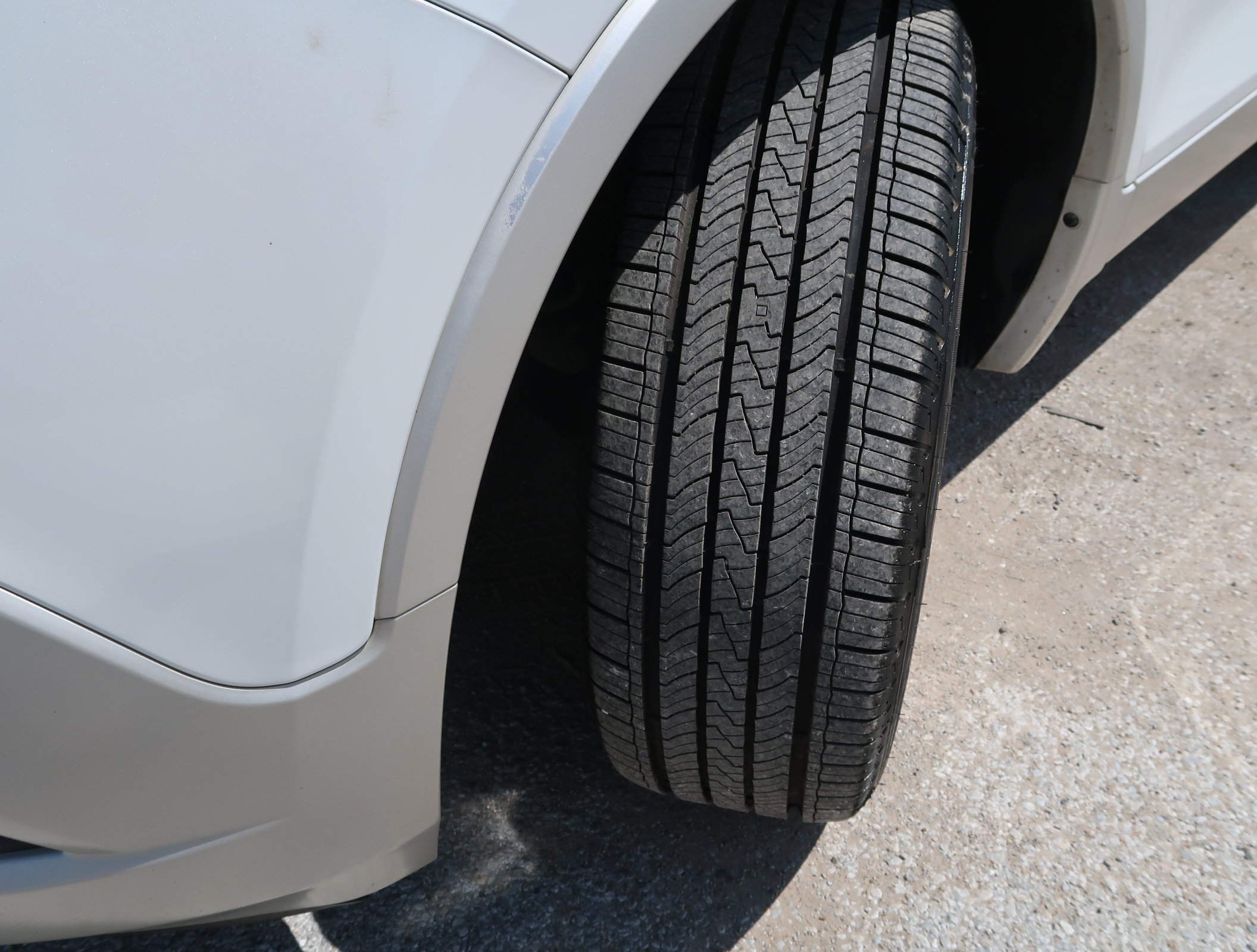 Used 2015 Buick Encore Convenience FWD image 35