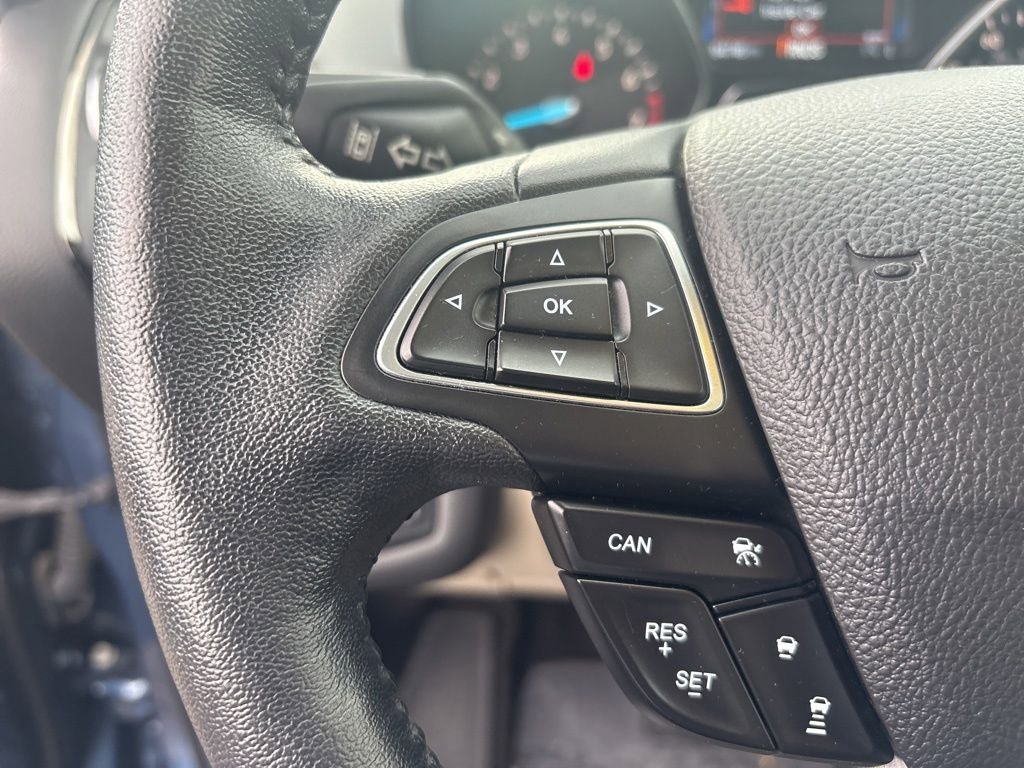 Used 2018 Ford Escape Titanium w/ Ford Safe & Smart Package AWD/4WD image 18